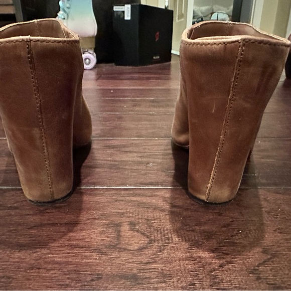 Women’s Nicole Loopey Sandals - Picture 4 of 8